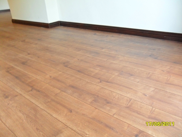 KRONO_ORIGINAL_HAMPTON_LAMINATED_FLOOR_8MM_AC4_INSTALLED_IN_PRETORIA_317860.JPG