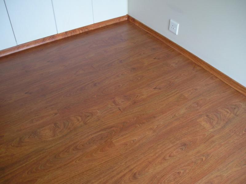 TRAVIATA_SUPREME_JATOBA_8MM_AC4_LAMINATED_FLOOR_INSTALLED_IN_PRETORIA_P129140017860.JPG