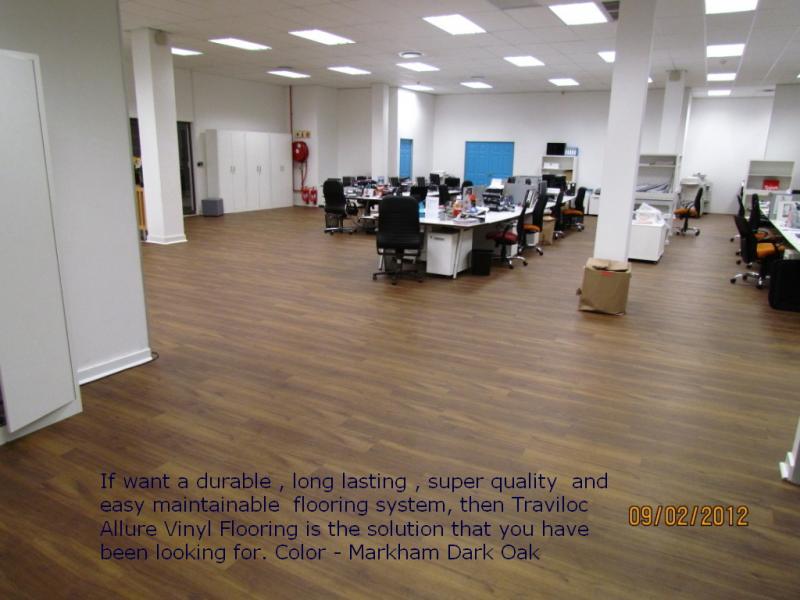 Travilock_Allure__Markham_Dark_OakVinyl_5mm_flooring_installed_in_Gauteng_by_Exact_Floorig__20120209_00711895.jpg
