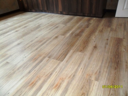 TRAVIATA_KLD_DOVER_GREY_LAMINATED_FLOORS_PREORIA_417860.JPG